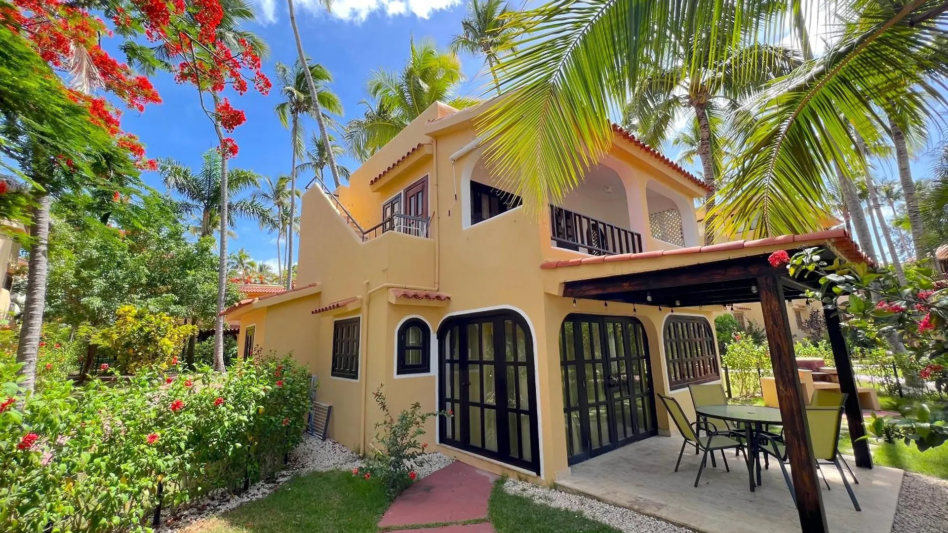 Los Corales Villas And Suites - Beach Club, Spa, Restaurants Punta Cana