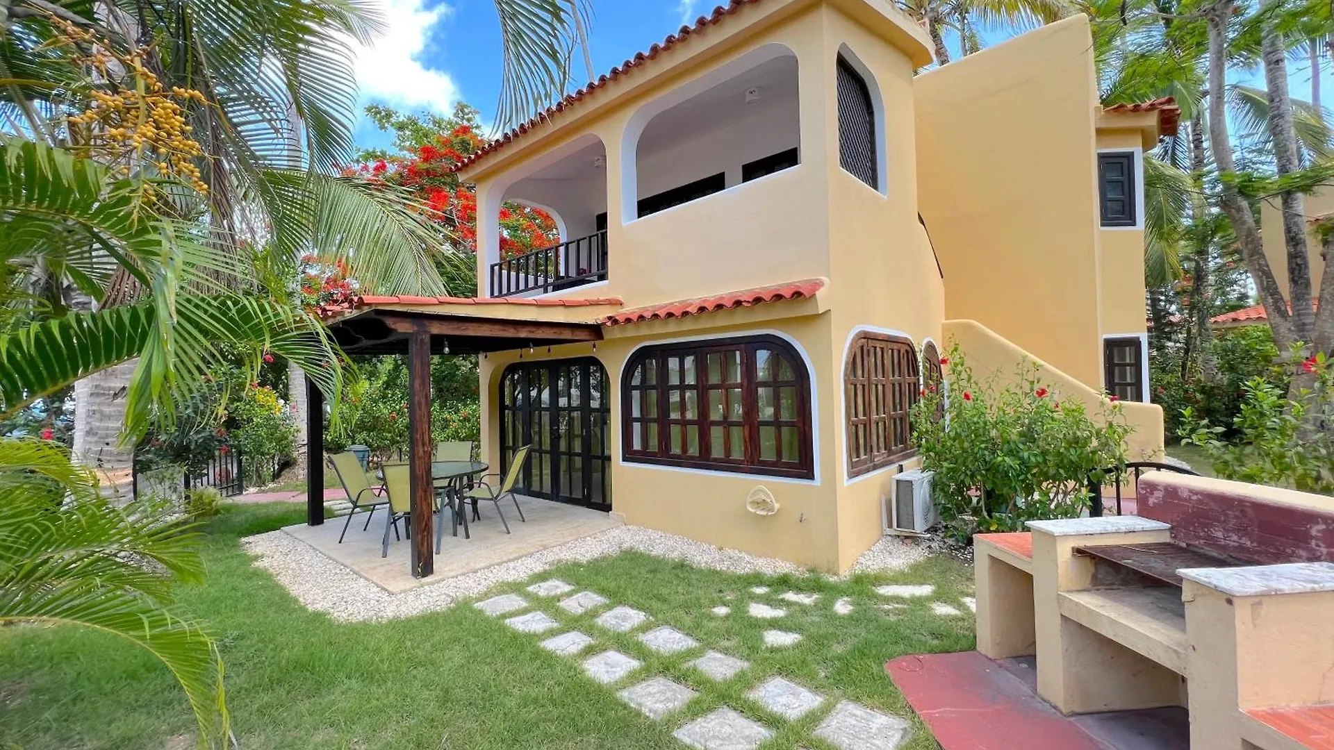 Los Corales Villas And Suites - Beach Club, Spa, Restaurants Punta Cana 5*,  Dominican Republic