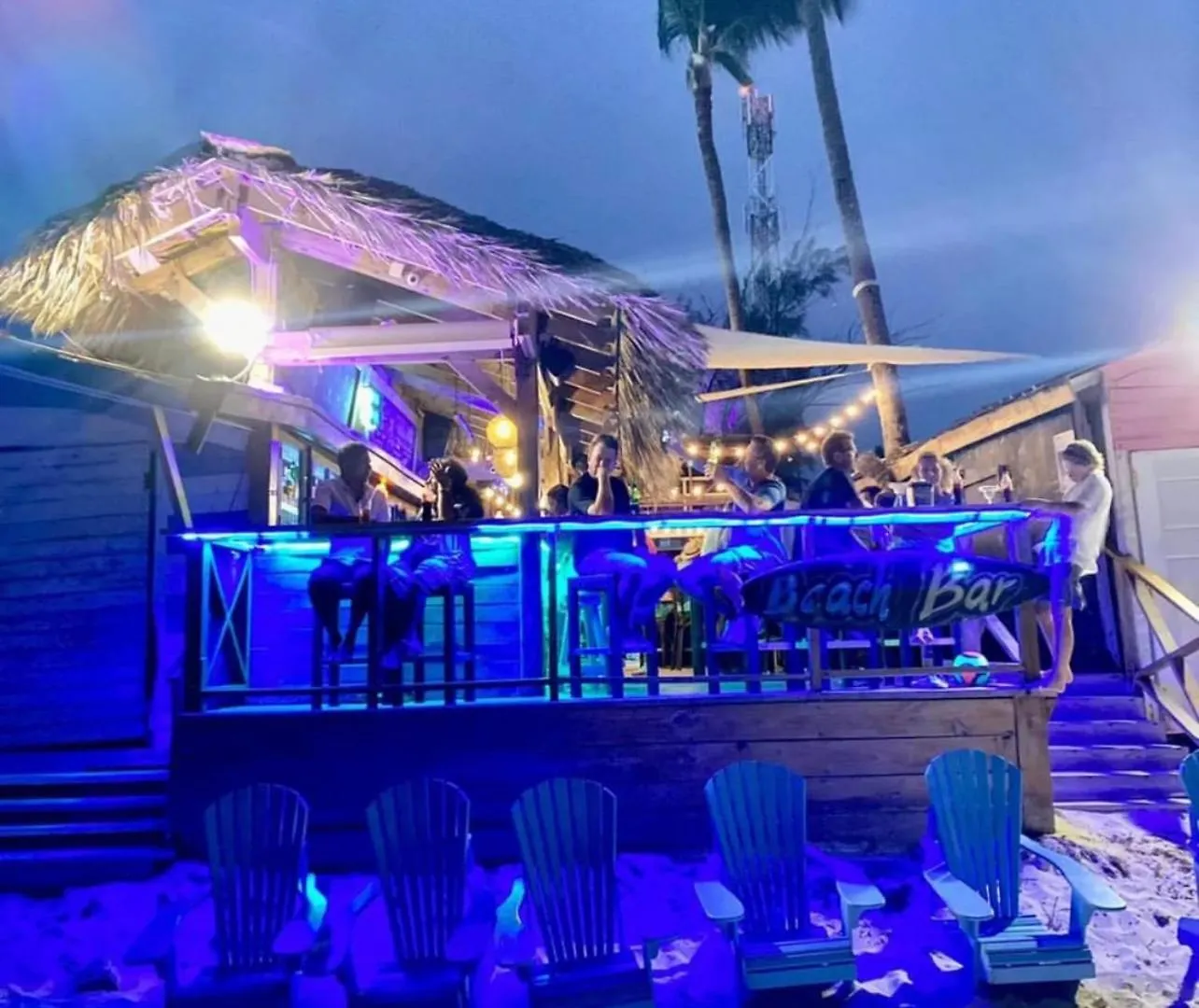 Los Corales Villas And Suites - Beach Club, Spa, Restaurants Punta Cana 5*,